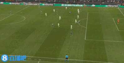 危险！法兰克福守门员出击重重撞倒麦迪逊，索兰克点射破门