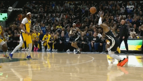 老里：利拉德明天做MRI 但情况不太乐观