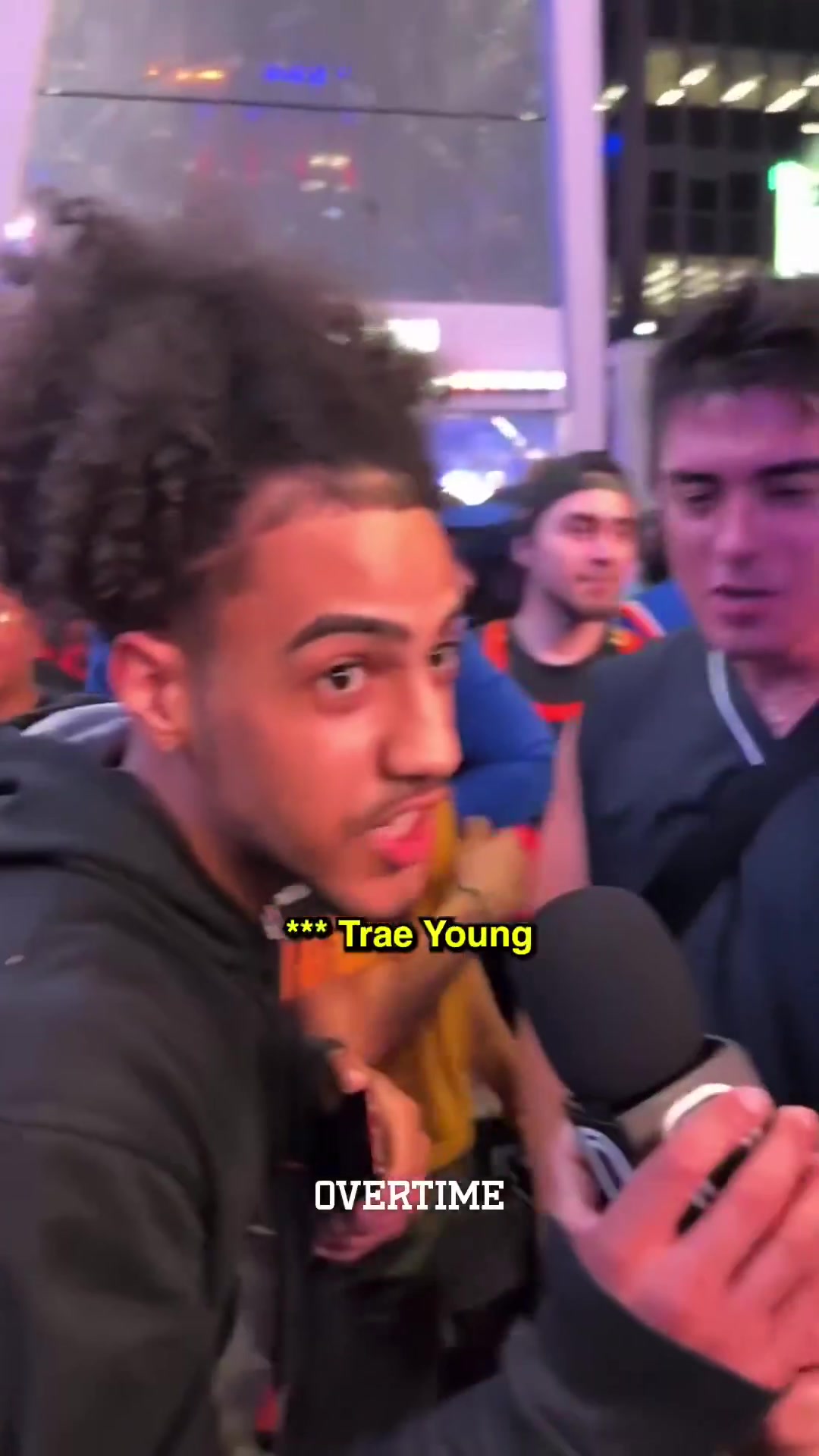 😂纽约还是忘不了他们的市长！赢球后的尼克斯球迷：法克吹羊！