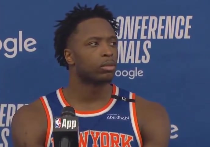 😂史上最快发布会？OG坐下没人提问😂小眼神一抖直接开走